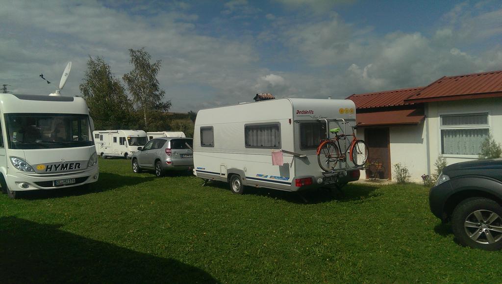 Camping Verila 사파레바바냐 외부 사진