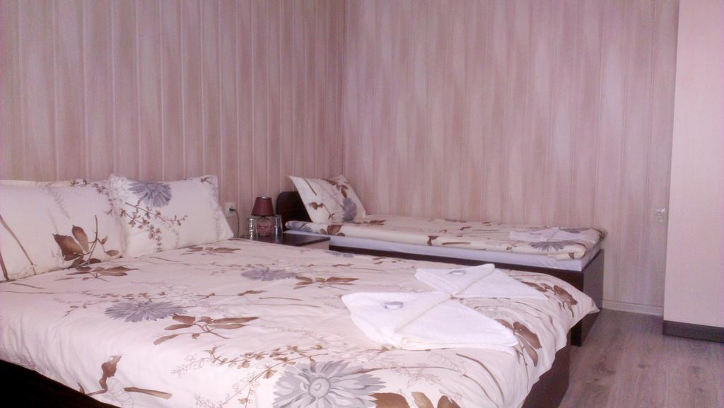 Camping Verila 사파레바바냐 외부 사진
